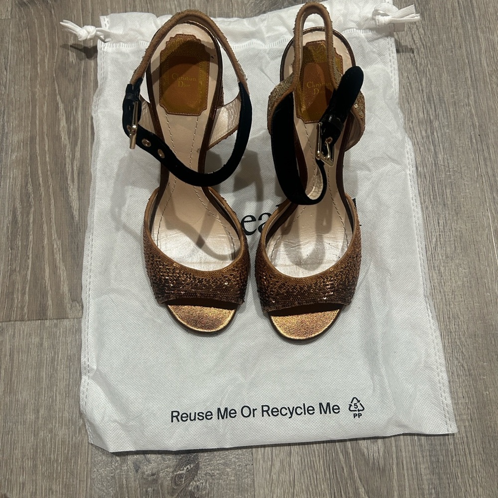 Christian Dior Elegant Black and Tan Heels